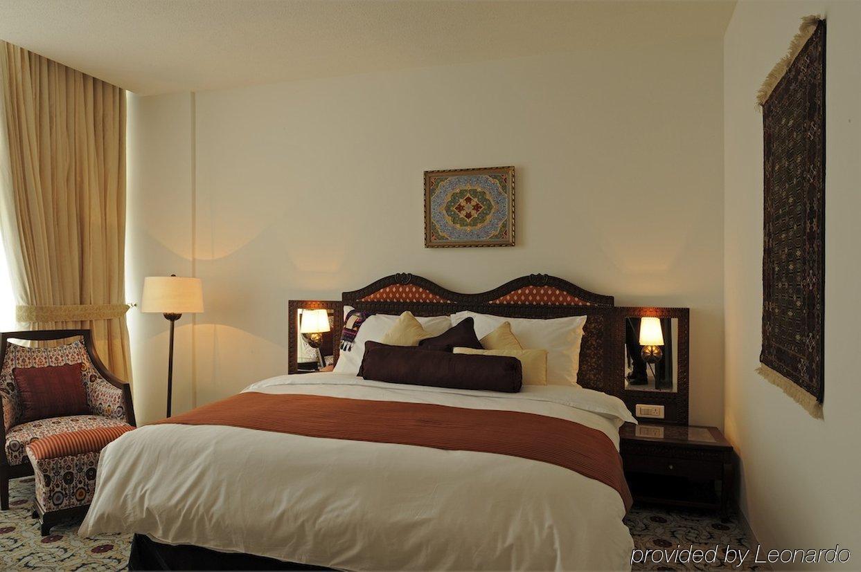 Dushanbe Serena Hotel 객실 사진
